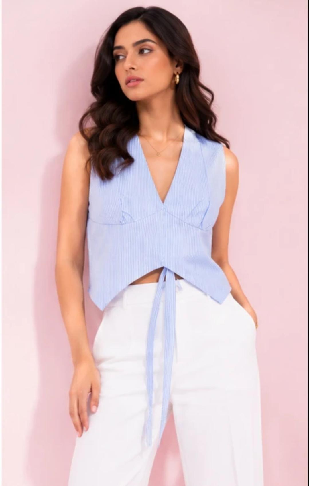 Women’s Blue Sleeveless Tie Front Top